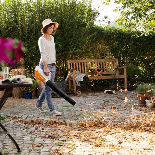 souffleur-batterie-stihl-bga45-EN-SITUTATION